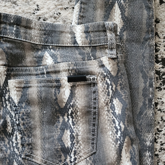 JOE'S JEANS The Icon Midrise Skinny Ankle Jeans Snakeprint Womens Size 29 - Picture 2 of 8